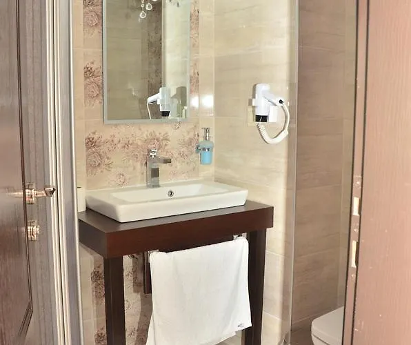 Antalyali Hotell